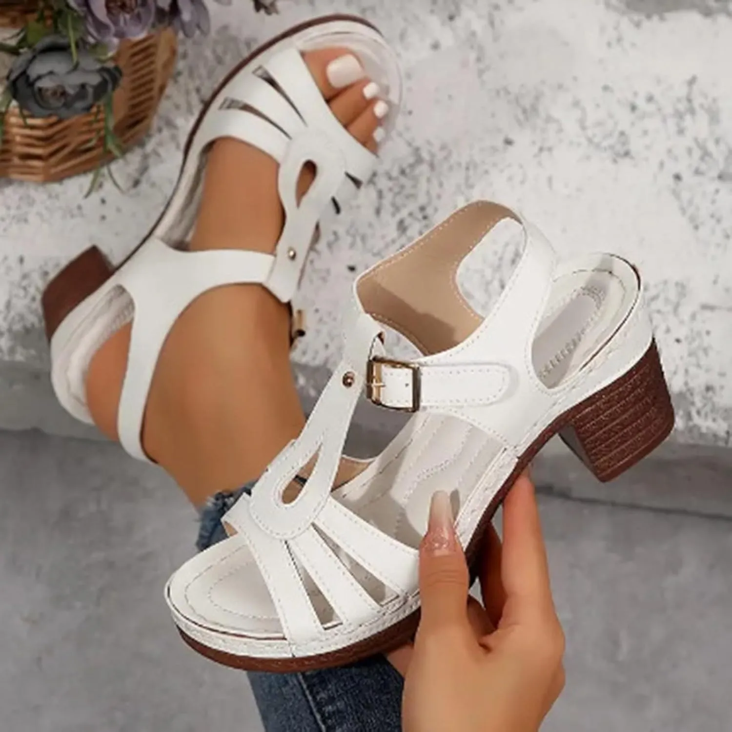 Chunky High Heels Sandals for Womens 2025 Open Toe Solid Color Hollow Classic Casual Chunky Heeled Sandals Summer T-strap Adjustable Ankle Strap Summer Fashionable Comfy Dressy Heel Sandal