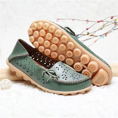 Large Size Breathable Hollow Out Flat Lace Up Soft Shoes