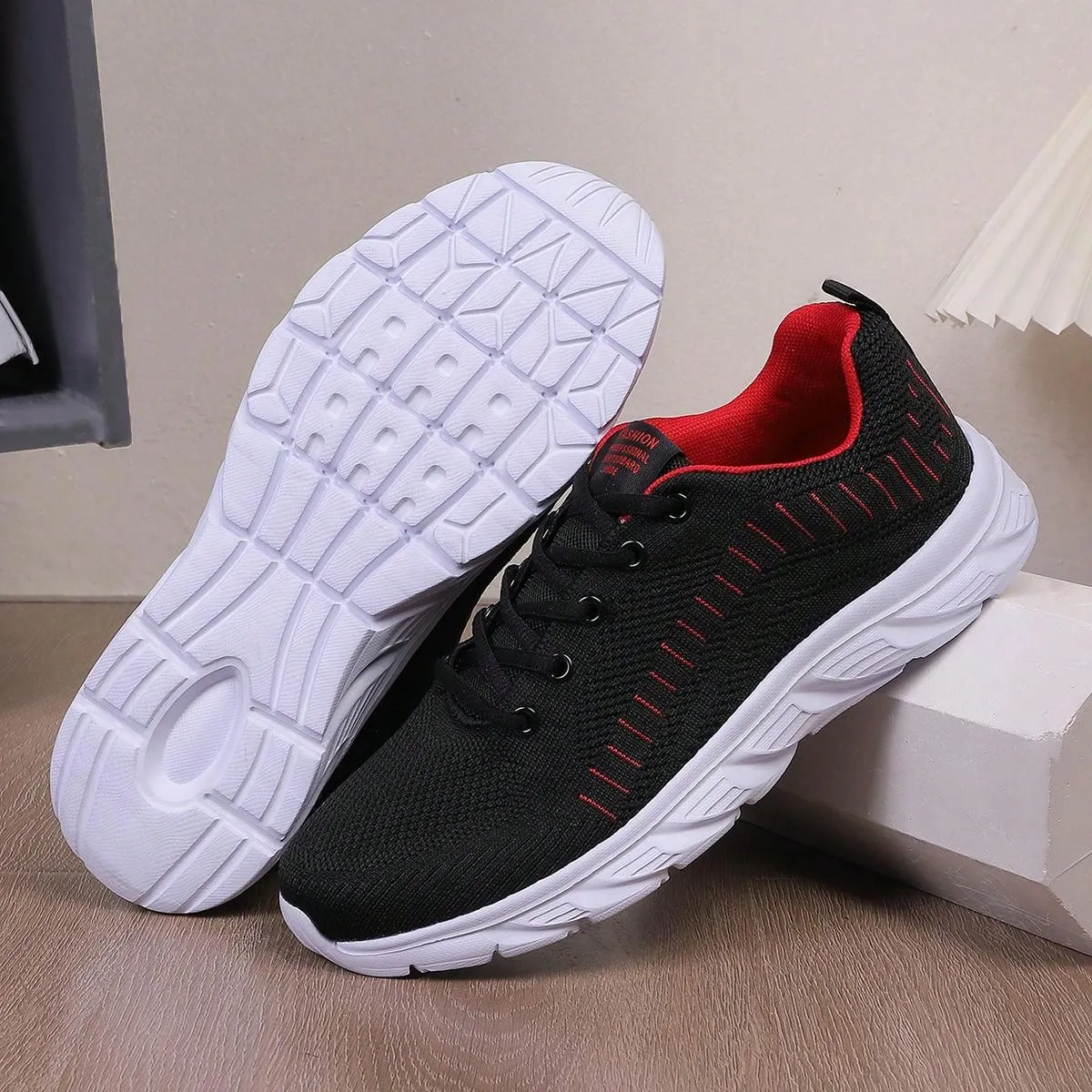 Plus Size Men's Casual Lightweight Sneakers, 4 Colors, Low Top Lace-Up Fashion Versatile Trendy Shoes