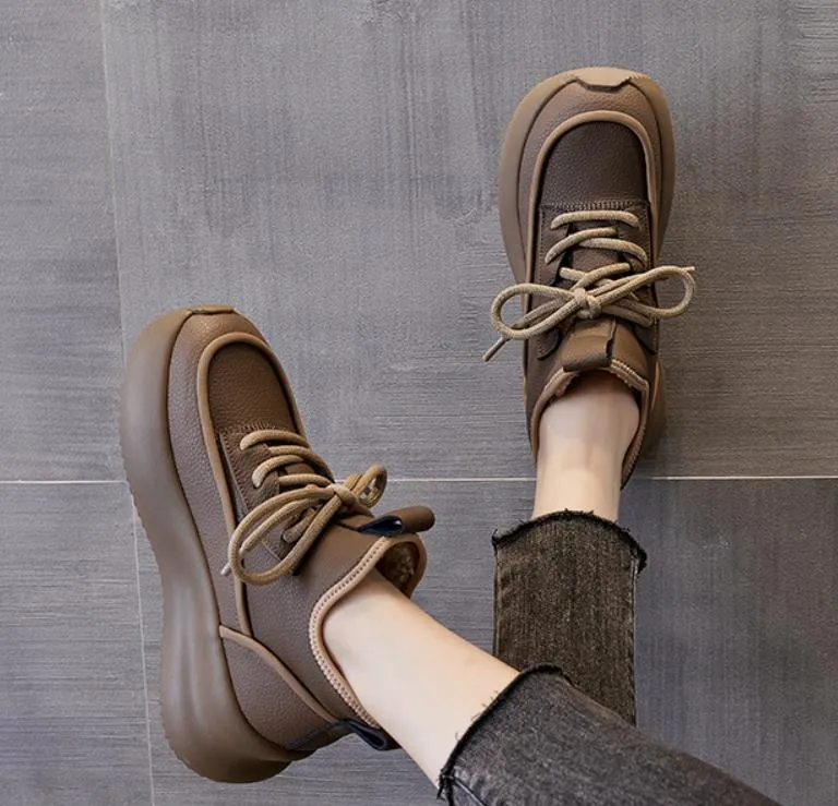 Soft Versatile Outdoor Sneakers